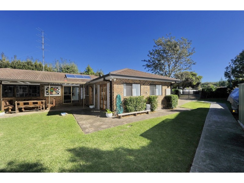 8 Crystal Close, Fingal Bay NSW 2315