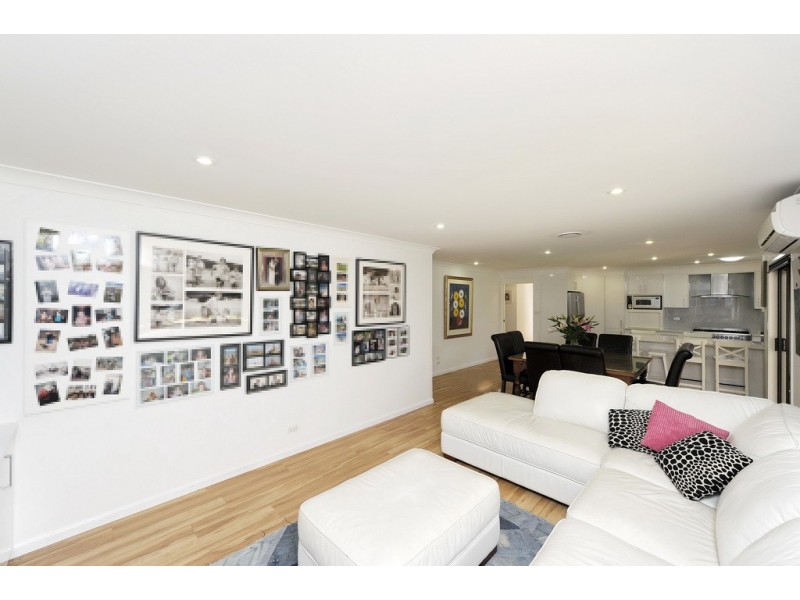 8 Crystal Close, Fingal Bay NSW 2315