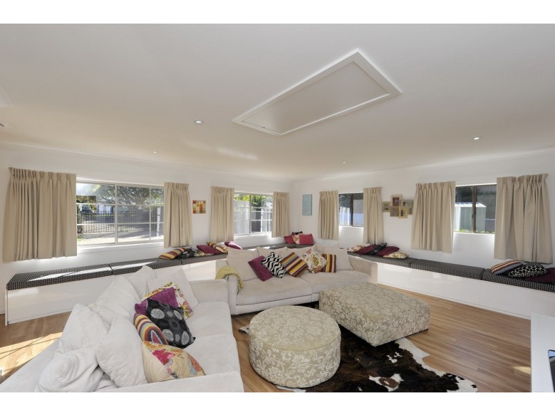 8 Crystal Close, Fingal Bay NSW 2315