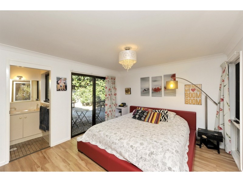 8 Crystal Close, Fingal Bay NSW 2315