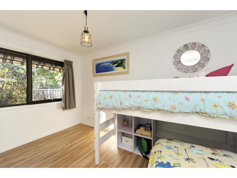 8 Crystal Close, Fingal Bay NSW 2315