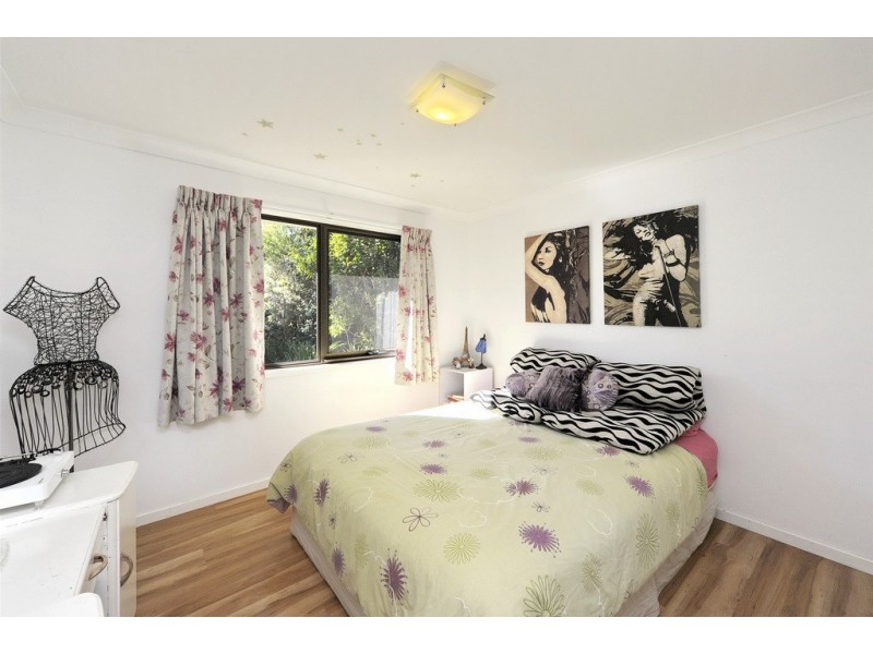 8 Crystal Close, Fingal Bay NSW 2315