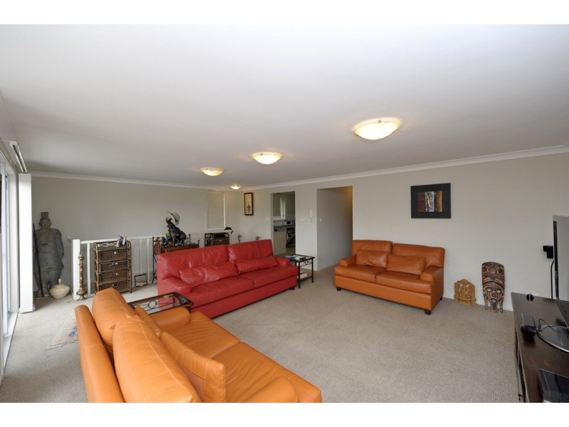 4 Coventry Pl, Nelson Bay NSW 2315