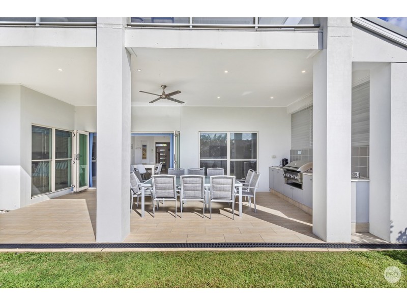 10 Pacific Drive, Fingal Bay NSW 2315