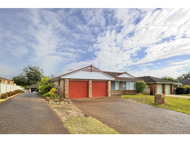 30 and 30A Yachtsman Crescent, Salamander Bay NSW 2317