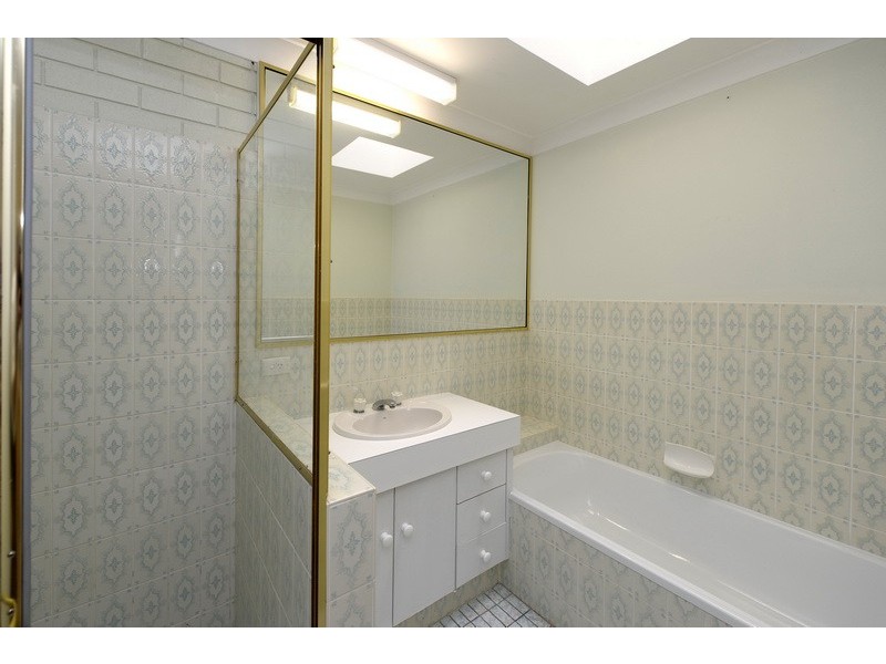 8b Norburn Ave, Nelson Bay NSW 2315