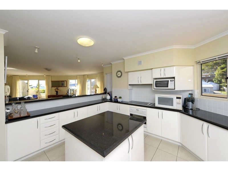 107/2 Messines, Shoal Bay NSW 2315