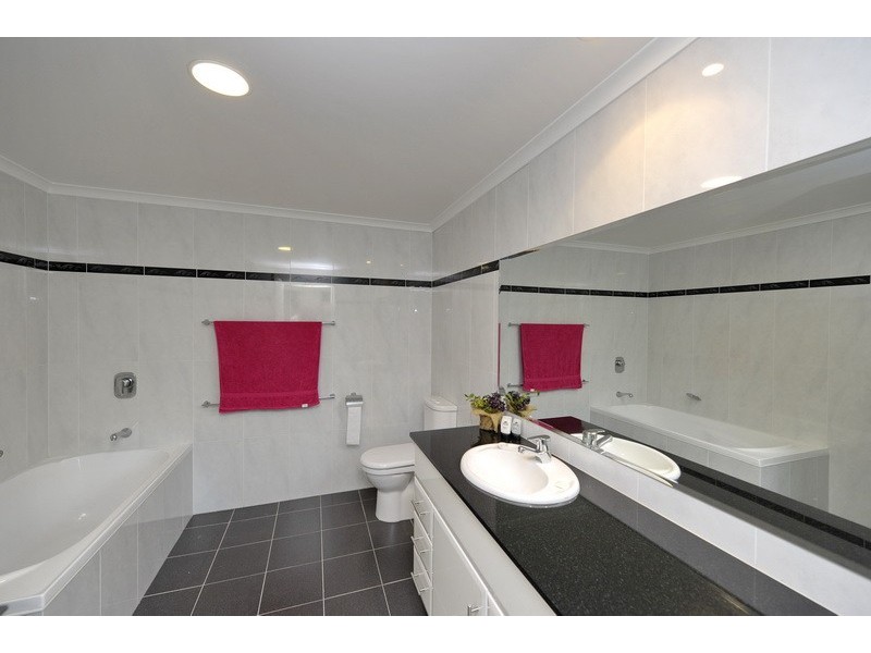 107/2 Messines, Shoal Bay NSW 2315