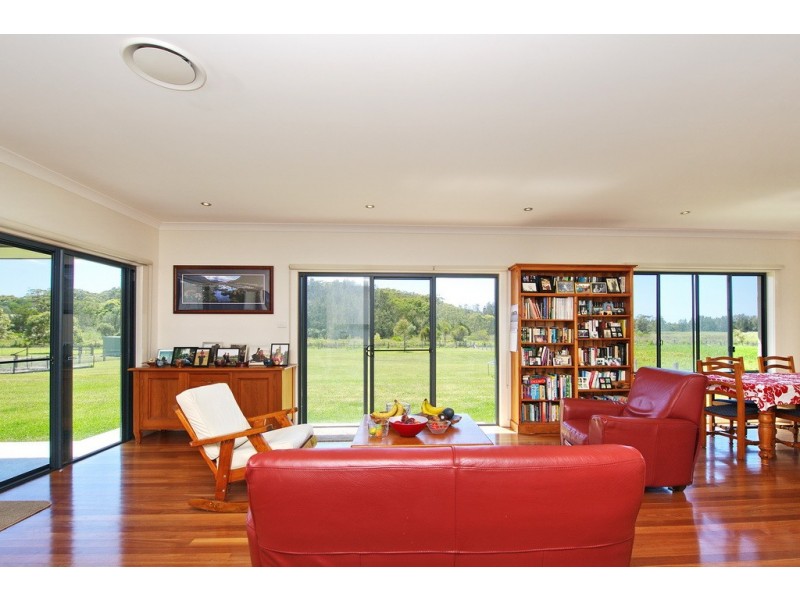 5 Echo Place, One Mile NSW 2316