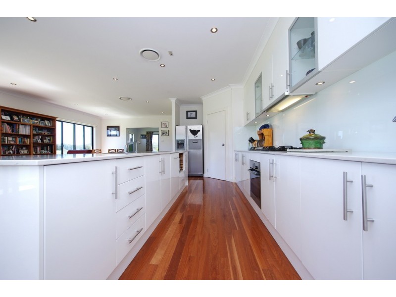 5 Echo Place, One Mile NSW 2316