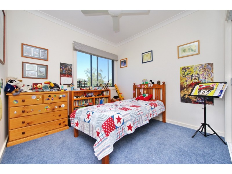 5 Echo Place, One Mile NSW 2316