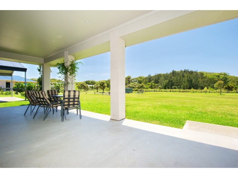 5 Echo Place, One Mile NSW 2316