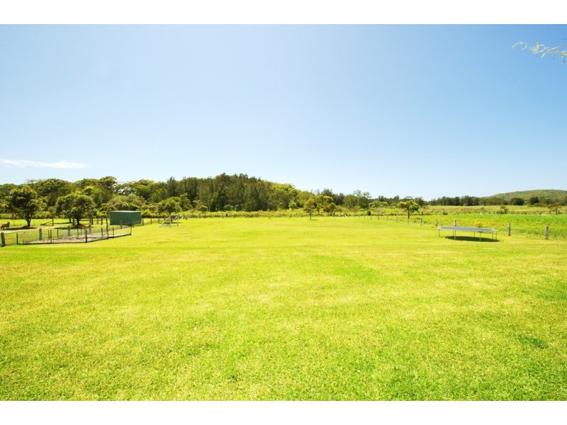 5 Echo Place, One Mile NSW 2316