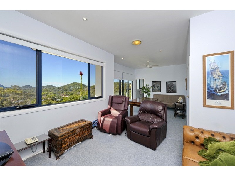 21b Tareebin Road, Nelson Bay NSW 2315