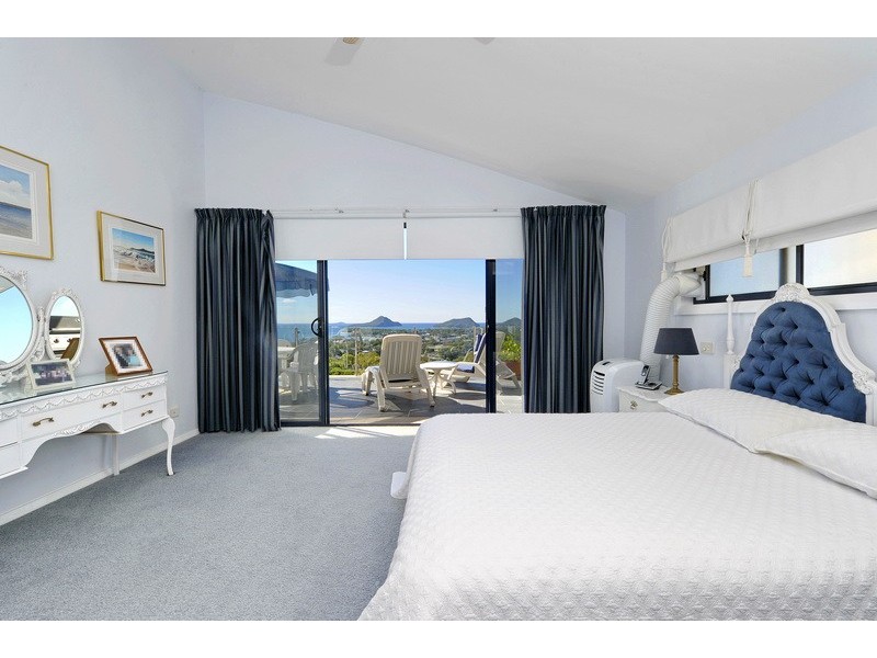 21b Tareebin Road, Nelson Bay NSW 2315