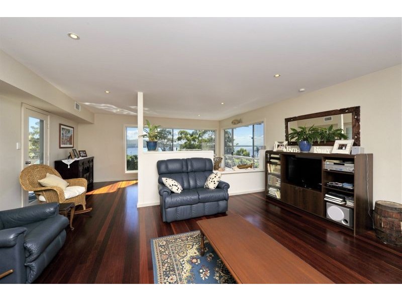 3 Vista Avenue, Soldiers Point NSW 2317
