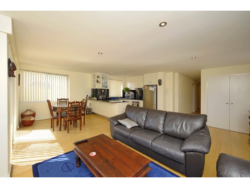 2/3 Yacaaba Street, Nelson Bay NSW 2315