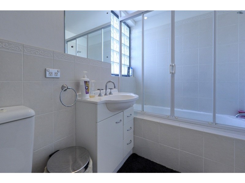 2/3 Yacaaba Street, Nelson Bay NSW 2315