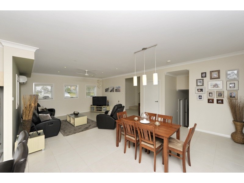 10 Ash St, Soldiers Point NSW 2317