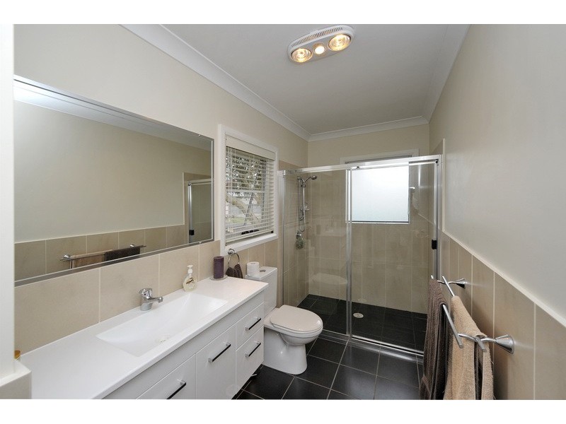 10 Ash St, Soldiers Point NSW 2317