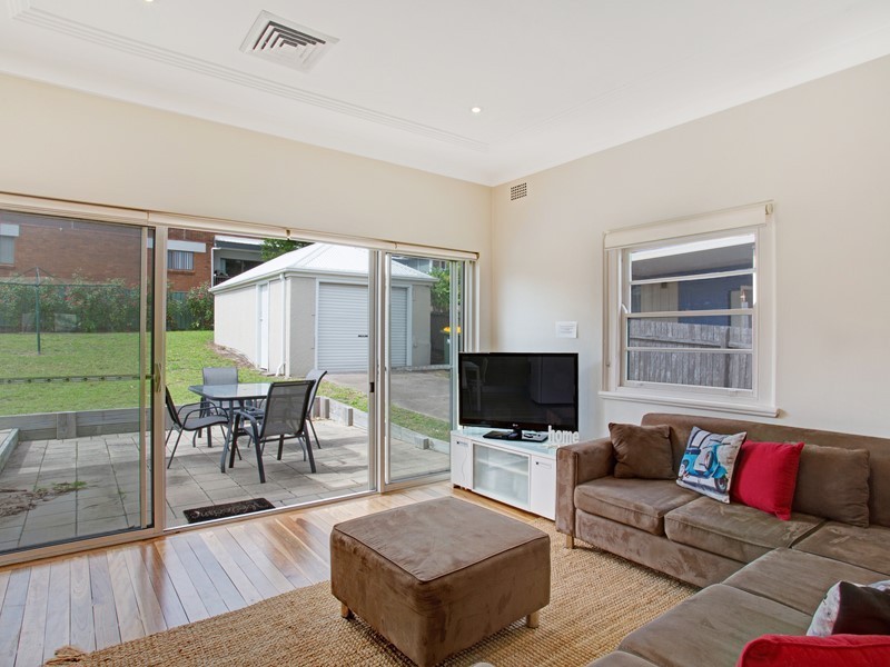 12 Tomaree Road, Shoal Bay NSW 2315