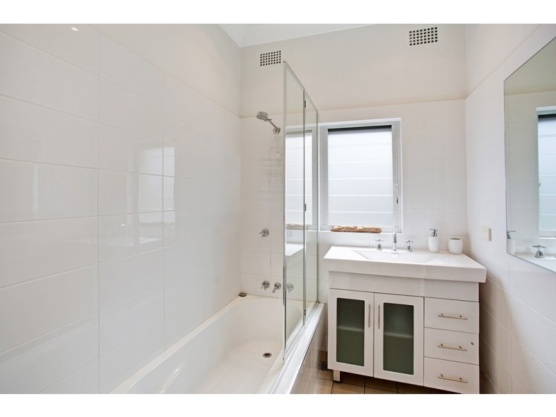 12 Tomaree Road, Shoal Bay NSW 2315