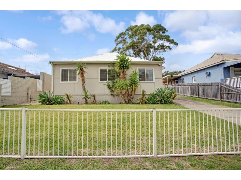 12 Tomaree Road, Shoal Bay NSW 2315