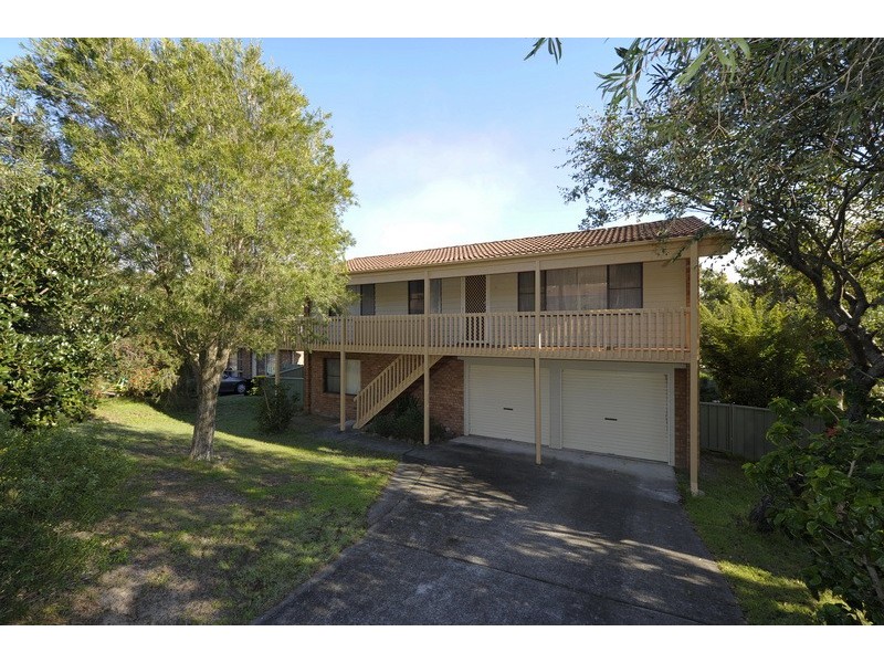 72 Boulder Bay Road, Fingal Bay NSW 2315