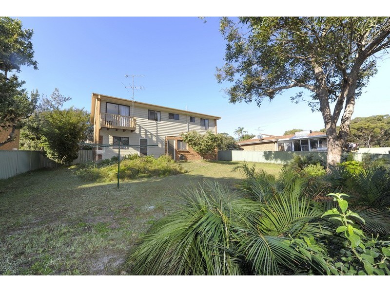 72 Boulder Bay Road, Fingal Bay NSW 2315