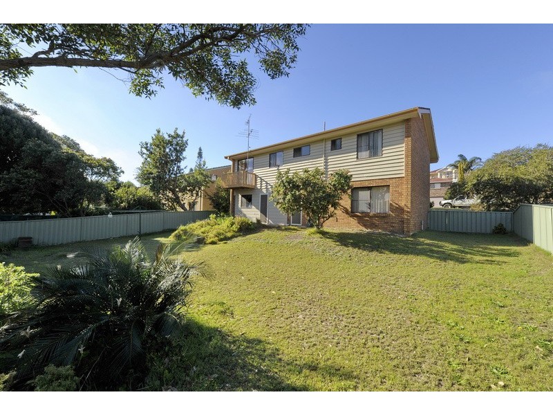 72 Boulder Bay Road, Fingal Bay NSW 2315