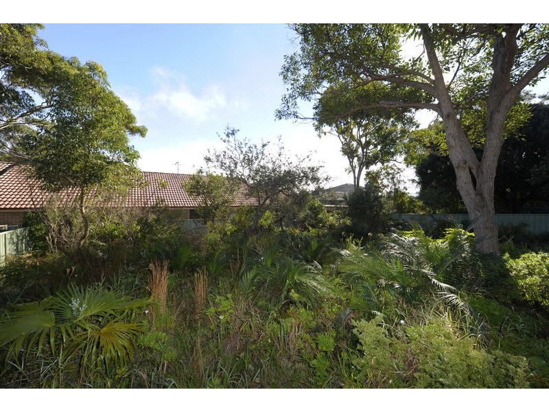 72 Boulder Bay Road, Fingal Bay NSW 2315