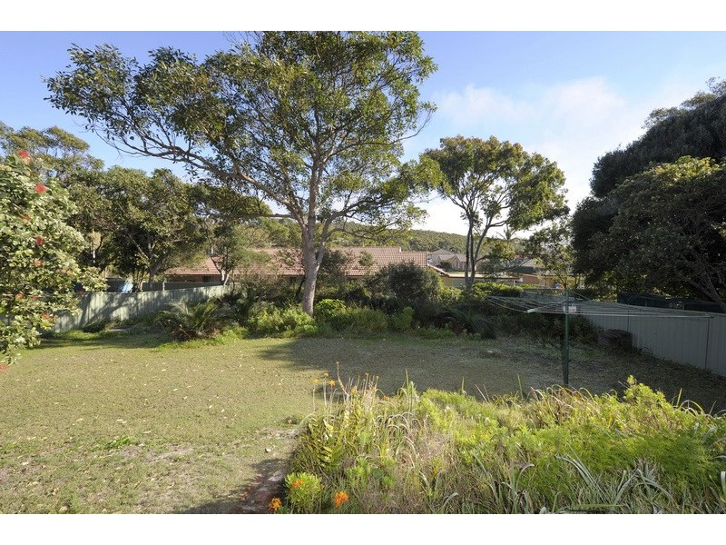 72 Boulder Bay Road, Fingal Bay NSW 2315