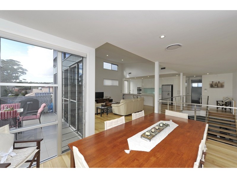 91 Rocky Point Road, Fingal Bay NSW 2315