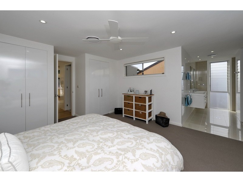 91 Rocky Point Road, Fingal Bay NSW 2315