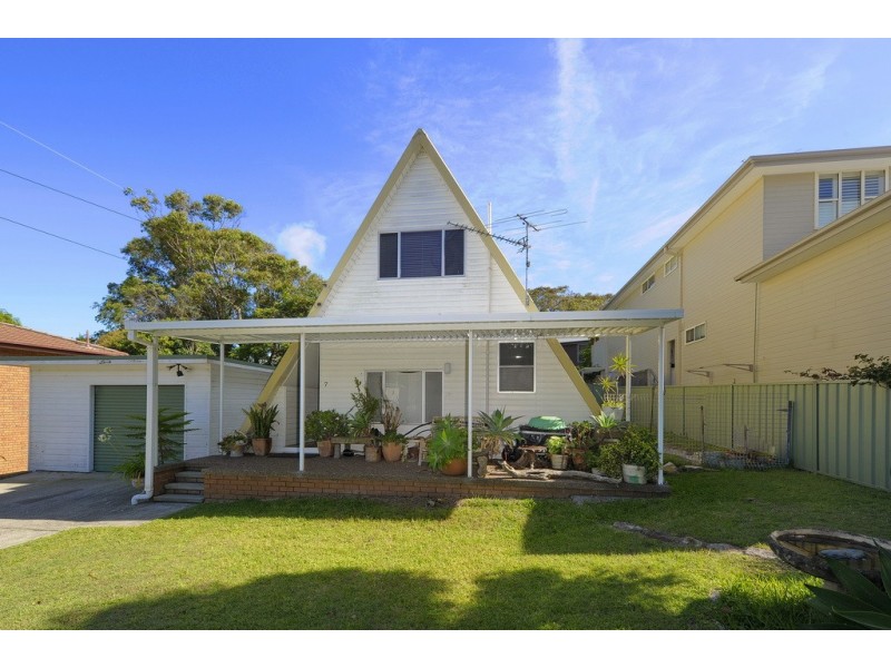 7 Lionel Avenue, Shoal Bay NSW 2315