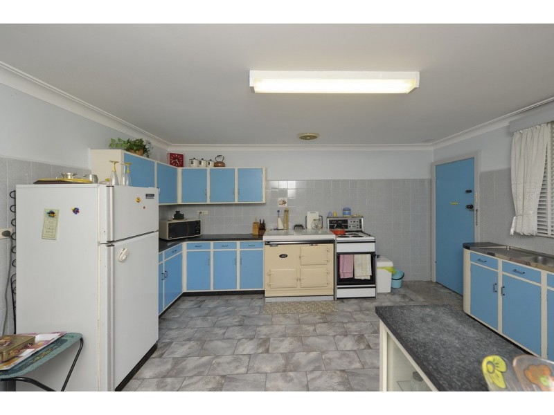 99 Shoal Bay Rd, Shoal Bay NSW 2315