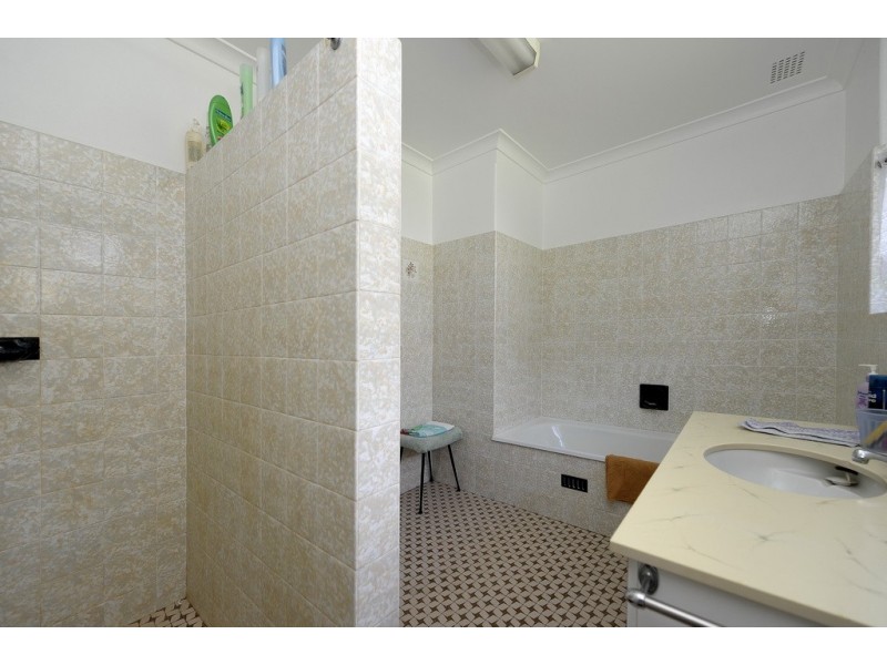 99 Shoal Bay Rd, Shoal Bay NSW 2315