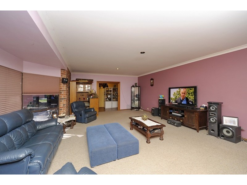 15 Salt Ash Avenue, Salt Ash NSW 2318