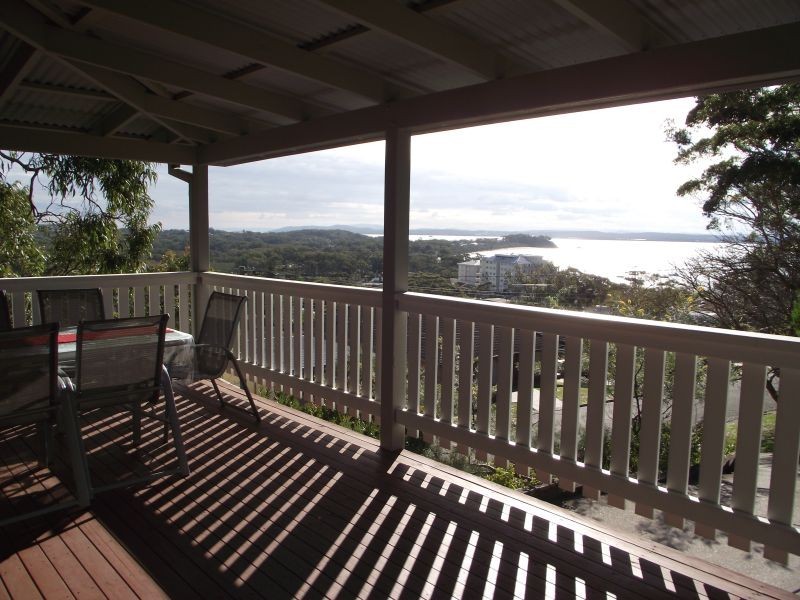 81 Ronald Ave, Shoal Bay NSW 2315