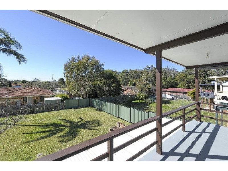 11 Raymond Avenue, Salamander Bay NSW 2317