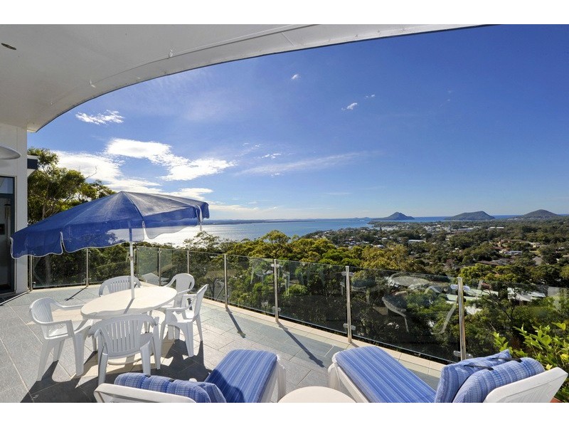 21b Tareebin Road, Nelson Bay NSW 2315