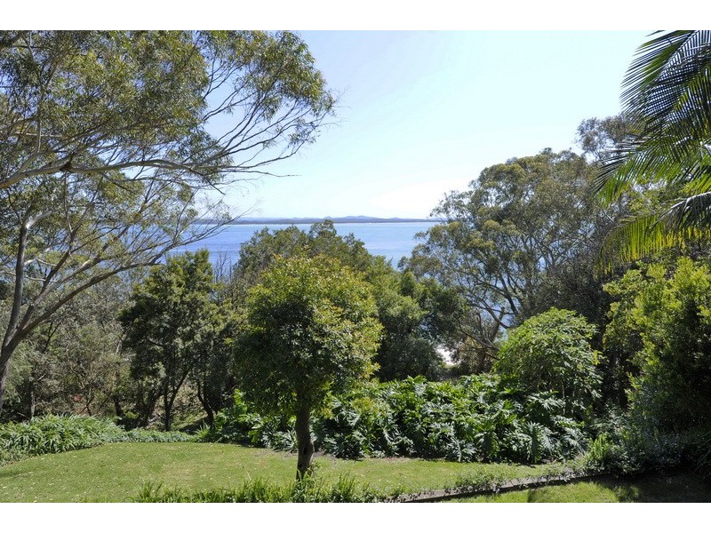 18 Gloucester St, Nelson Bay NSW 2315