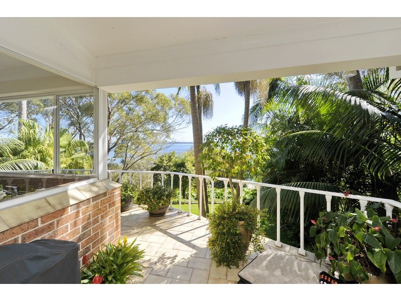 18 Gloucester St, Nelson Bay NSW 2315