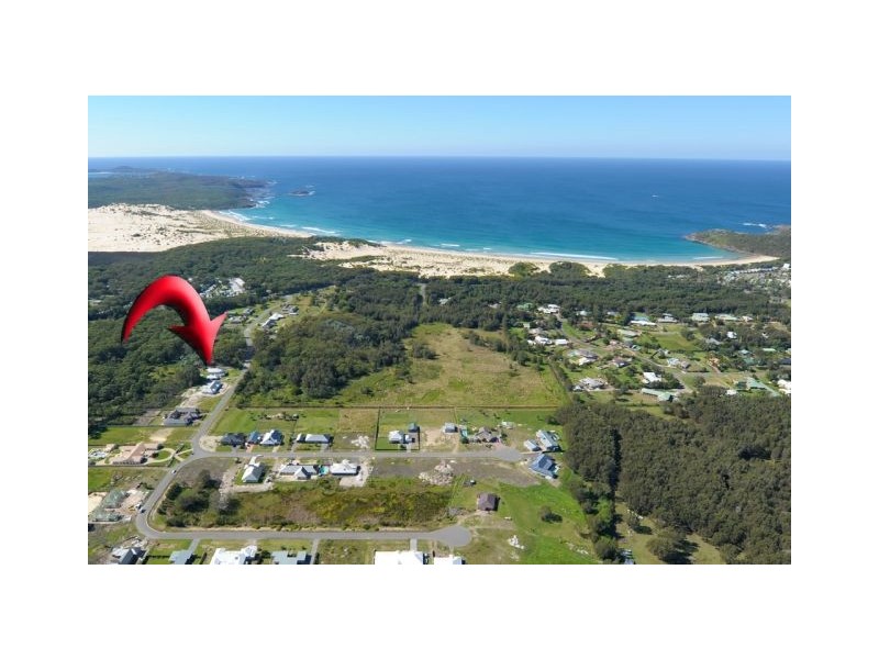 16 Reflections Drive, One Mile NSW 2316