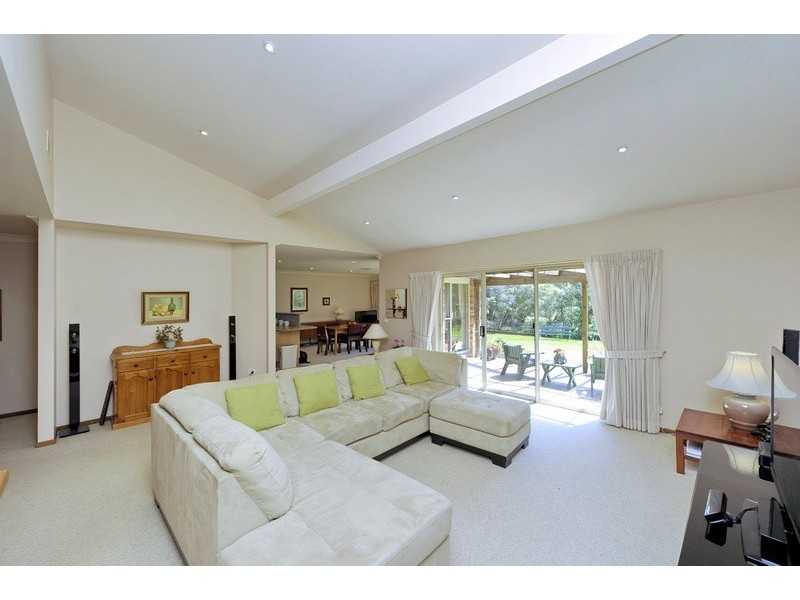 26 Kestrel Ave, Salamander Bay NSW 2317