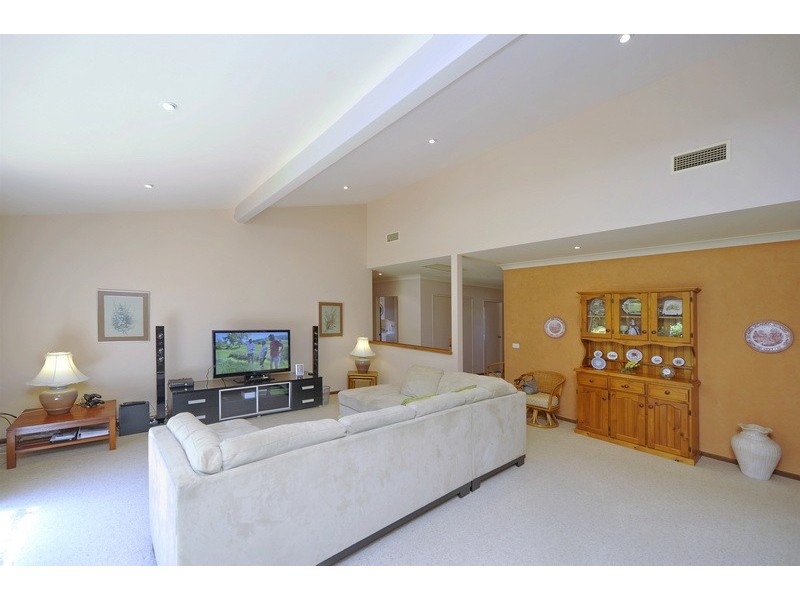 26 Kestrel Ave, Salamander Bay NSW 2317