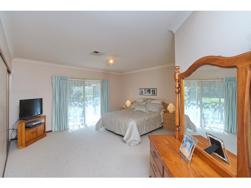 26 Kestrel Ave, Salamander Bay NSW 2317