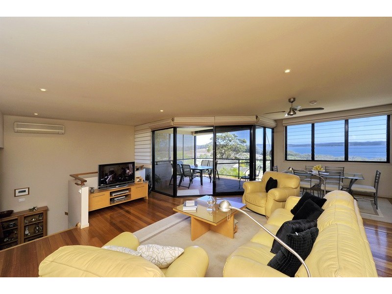 2/37 Wallawa Road, Nelson Bay NSW 2315