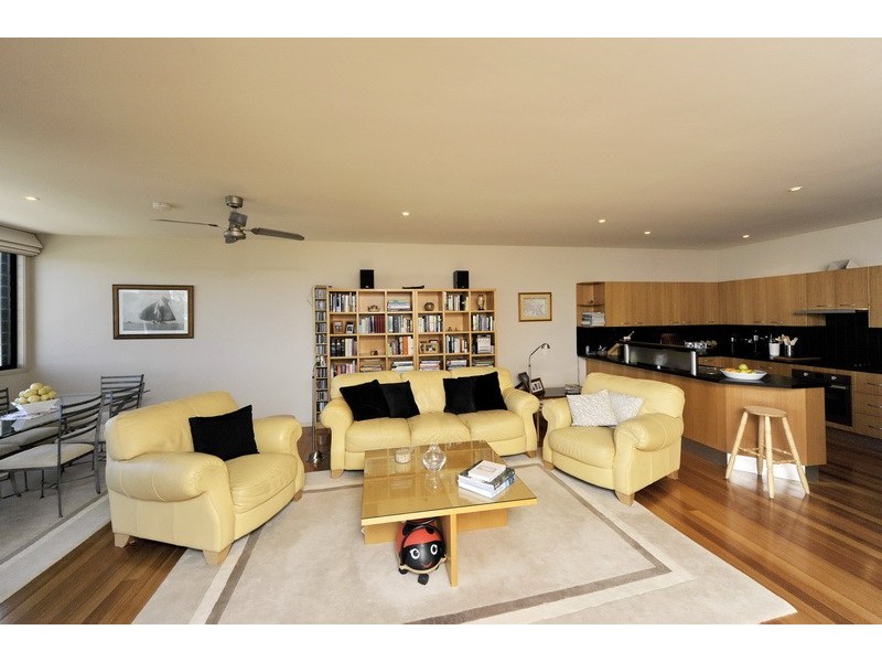 2/37 Wallawa Road, Nelson Bay NSW 2315