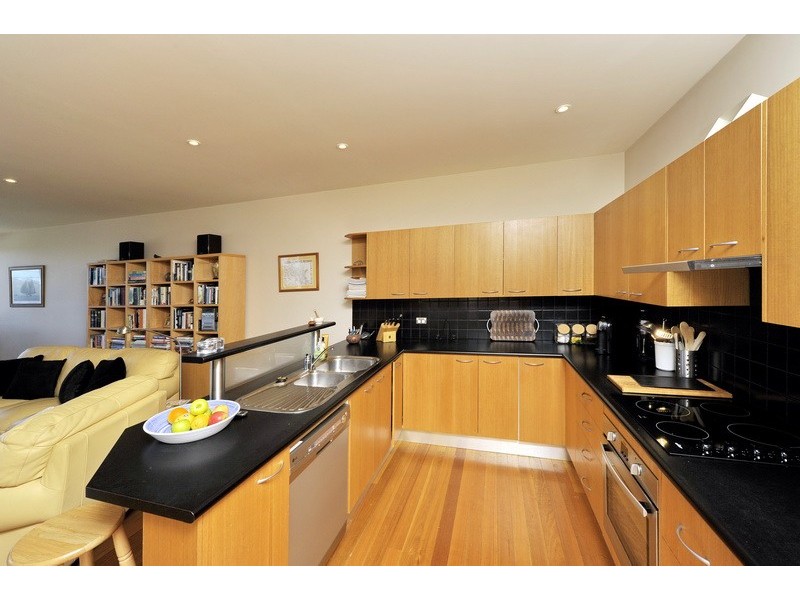 2/37 Wallawa Road, Nelson Bay NSW 2315